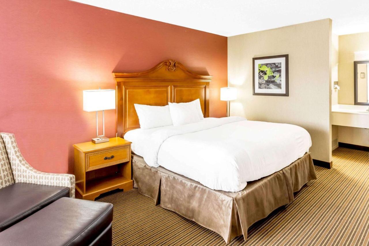 Ramada By Wyndham Salt Lake City North Temple Eksteriør bilde